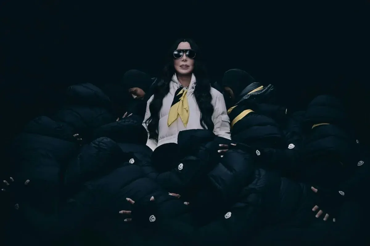 Moncler Re/Icons Hadirkan Cher, JENNIE, dan Grace Jones sebagai Wajah Para Perintis Budaya