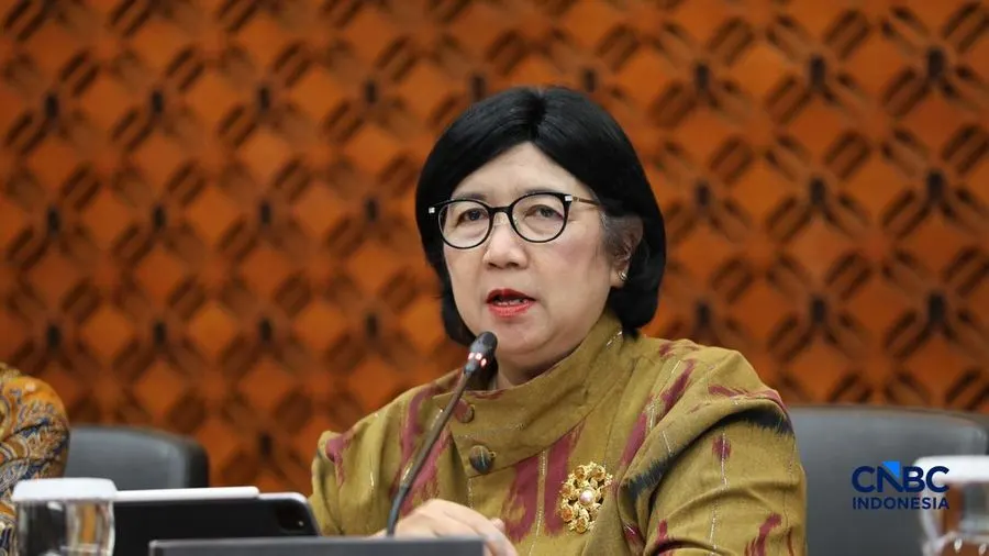 Gubernur Bank Indonesia, Destry Damayanti saat menyampaikan Hasil Rapat Dewan Gubernur Bulanan Bulan Oktober 2026 Cakupan Triwulanan dan Tahunan di Gedung Bank Indonesia, Jakarta, Rabu (21/10/2026).